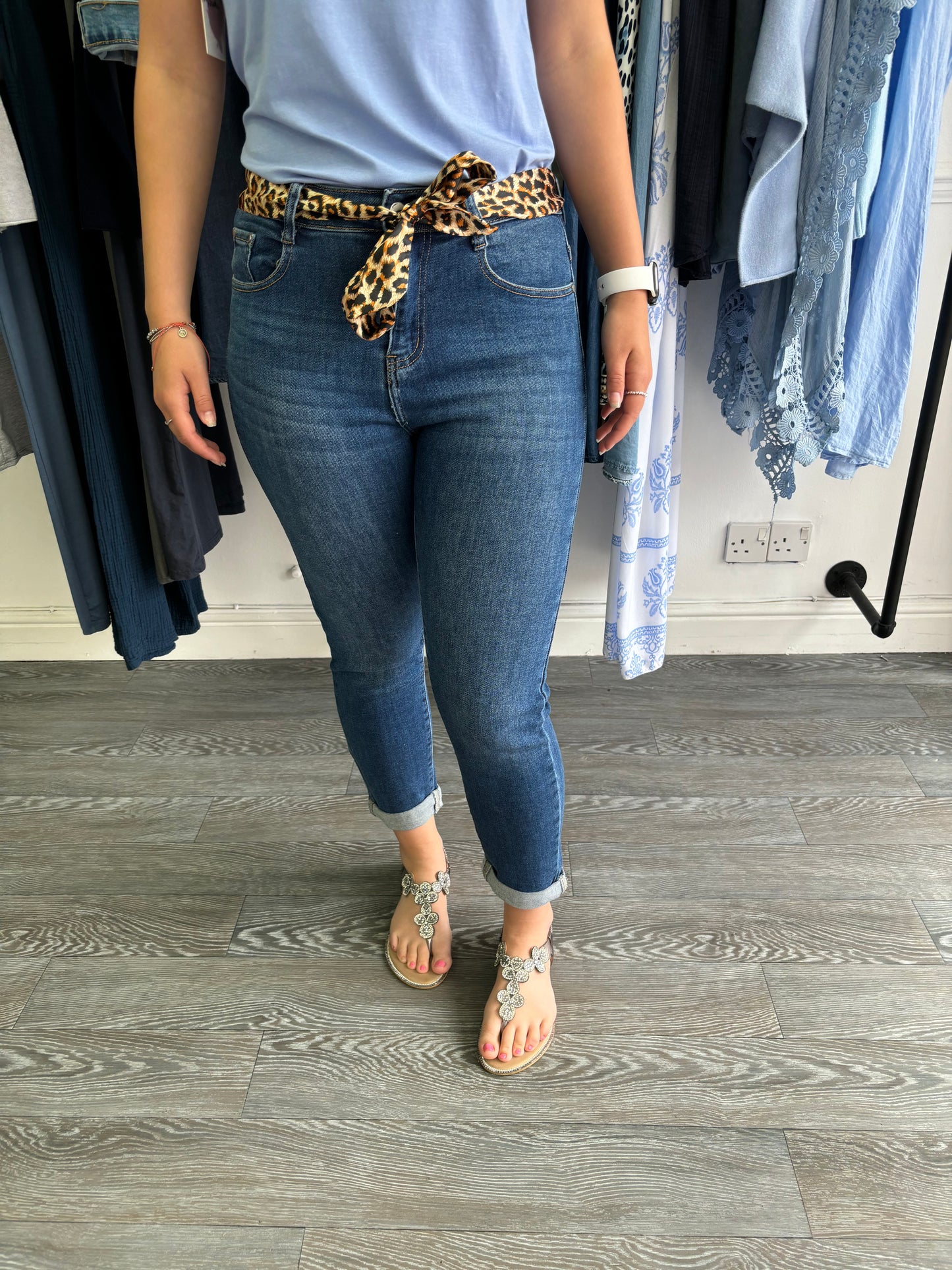 Mom Jeans with belt - mid Denim